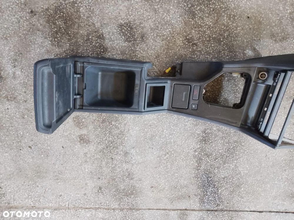 BMW 5 E39 podłokietnik tunel  mieszek  manual   dekor - 2