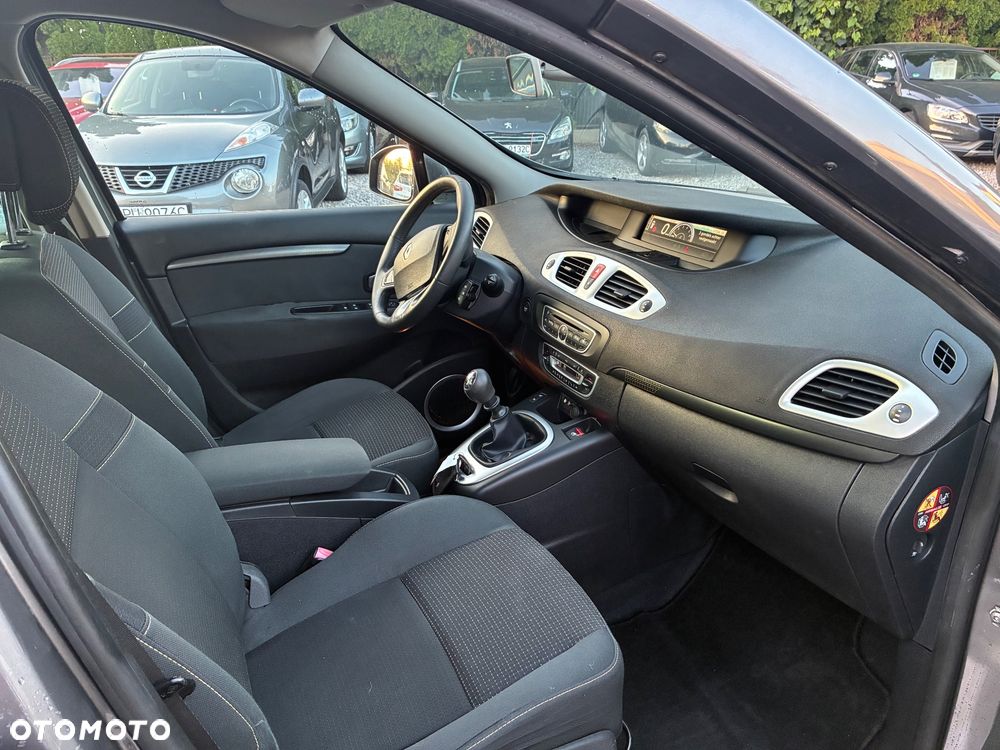 Renault Scenic 1.6 16V 110 Authentique - 12
