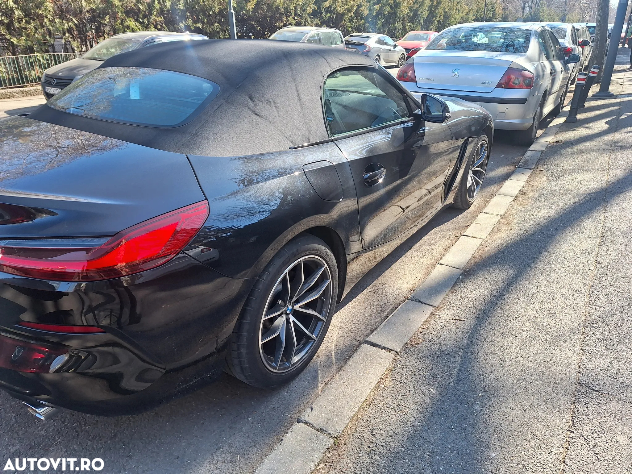 BMW Z4 sDrive30i AT - 11