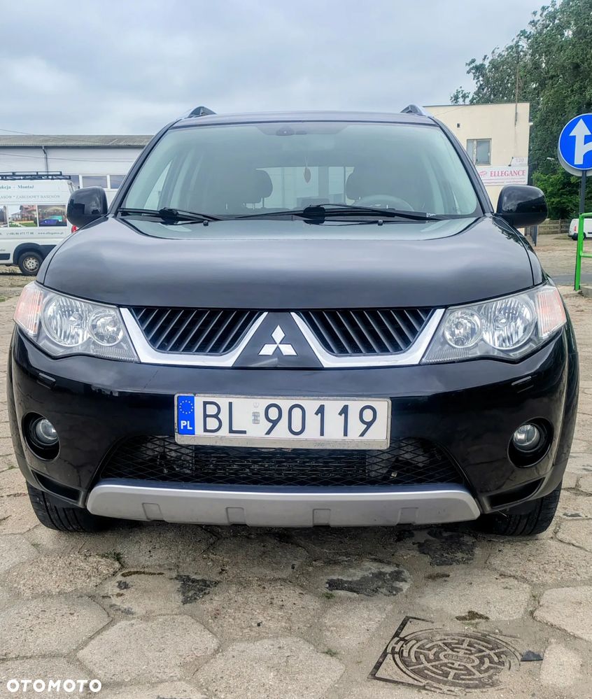 Mitsubishi Outlander 2.0 DID Intense + - 3