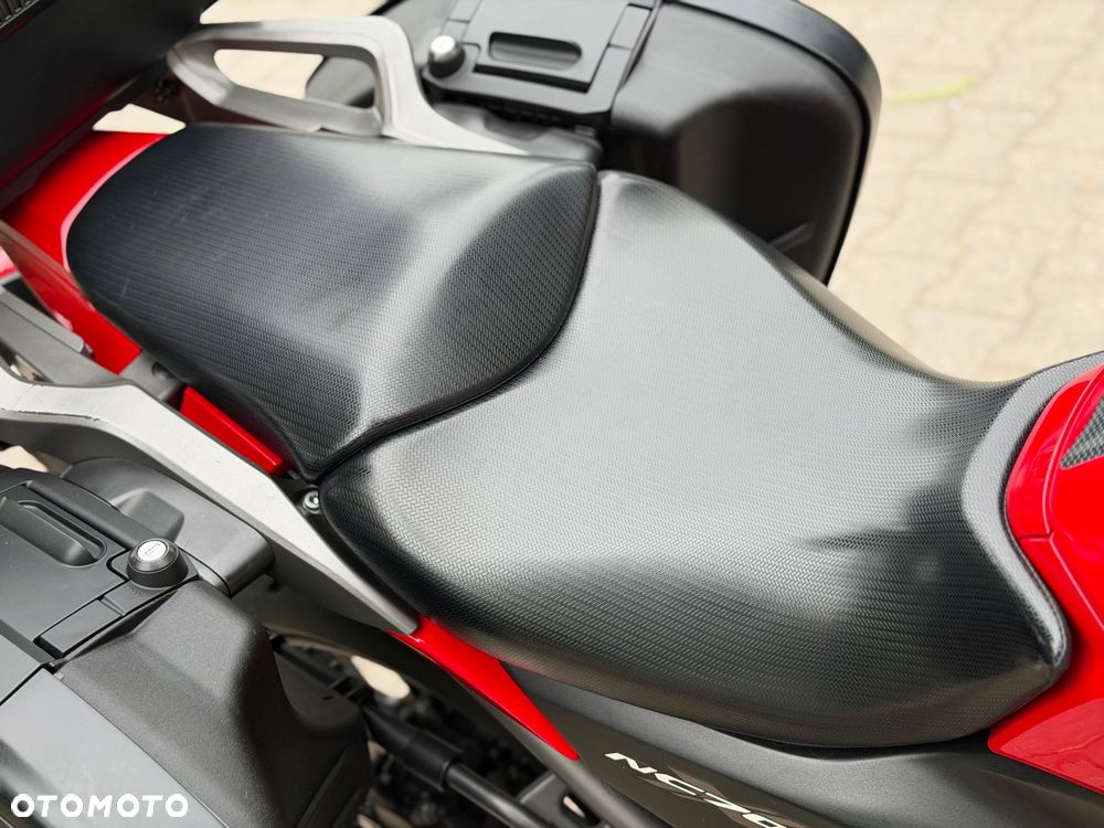 Honda NC - 22