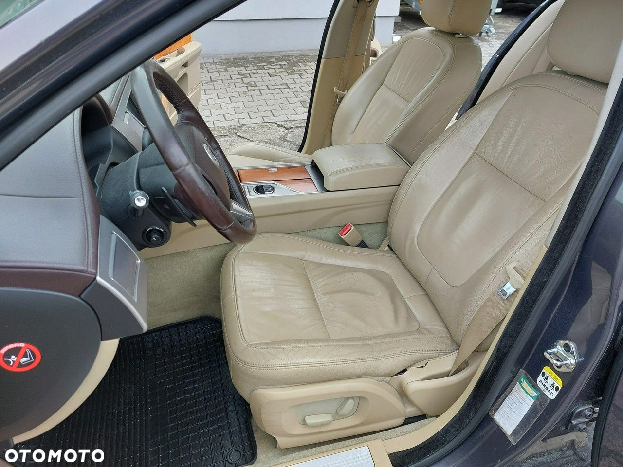 Jaguar XF 2.7 V6 D Premium Luxury - 12