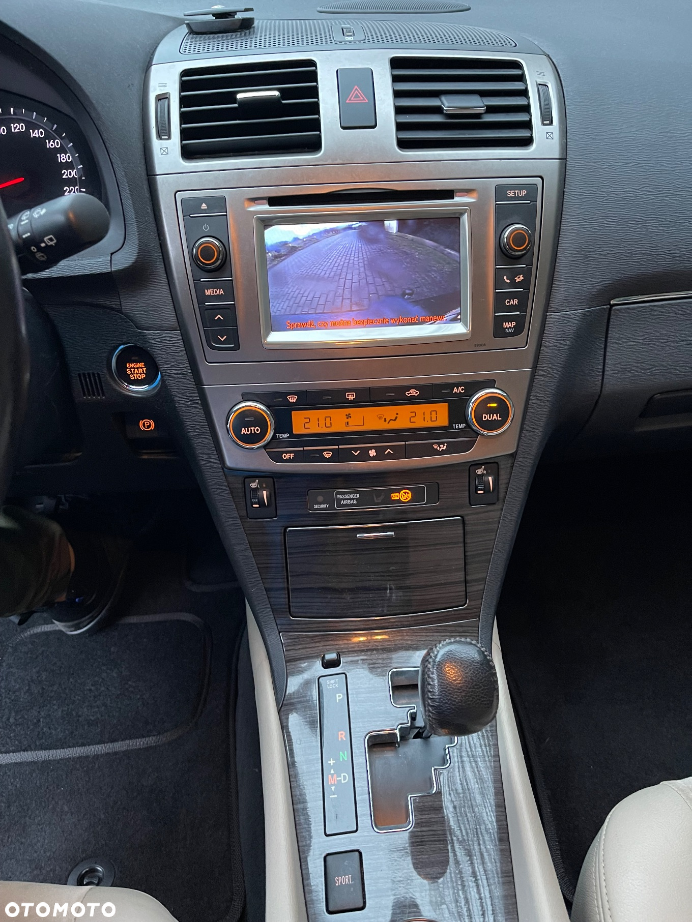 Toyota Avensis 2.0 Prestige EU5 MS - 32