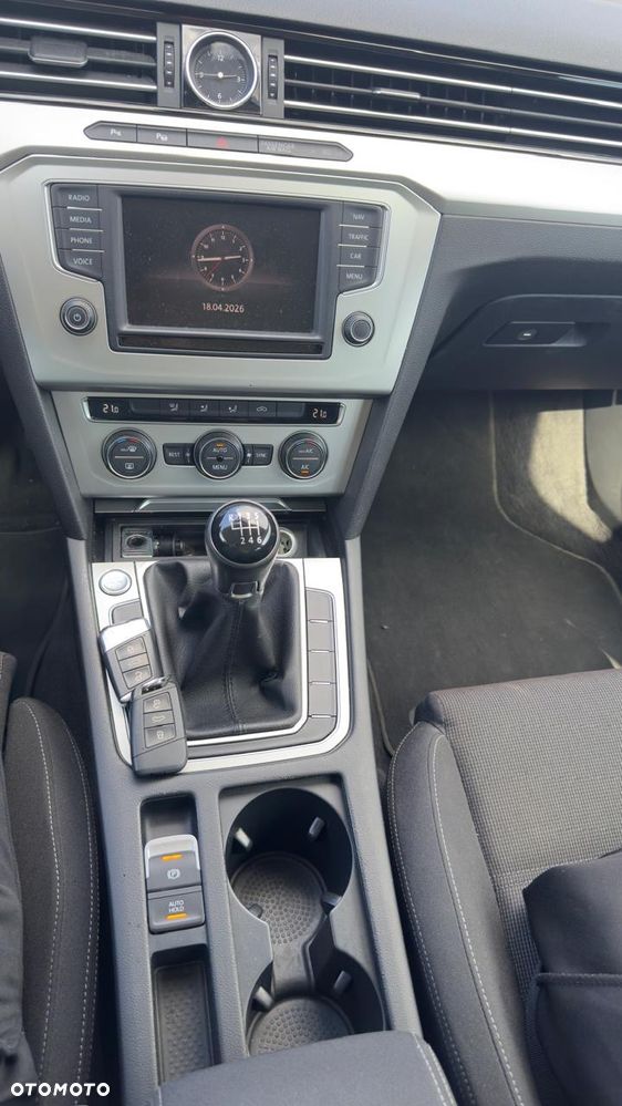Volkswagen Passat ver-2-0-tdi-bluemotion-technology-comfortline - 22
