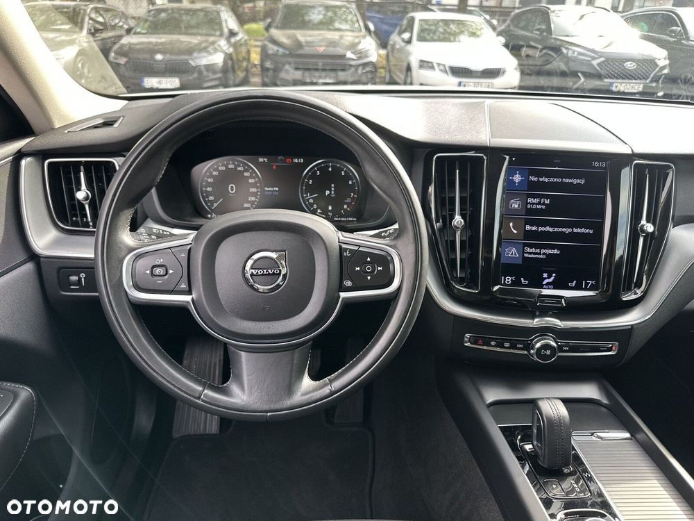 Volvo XC 60 B4 B Momentum - 15