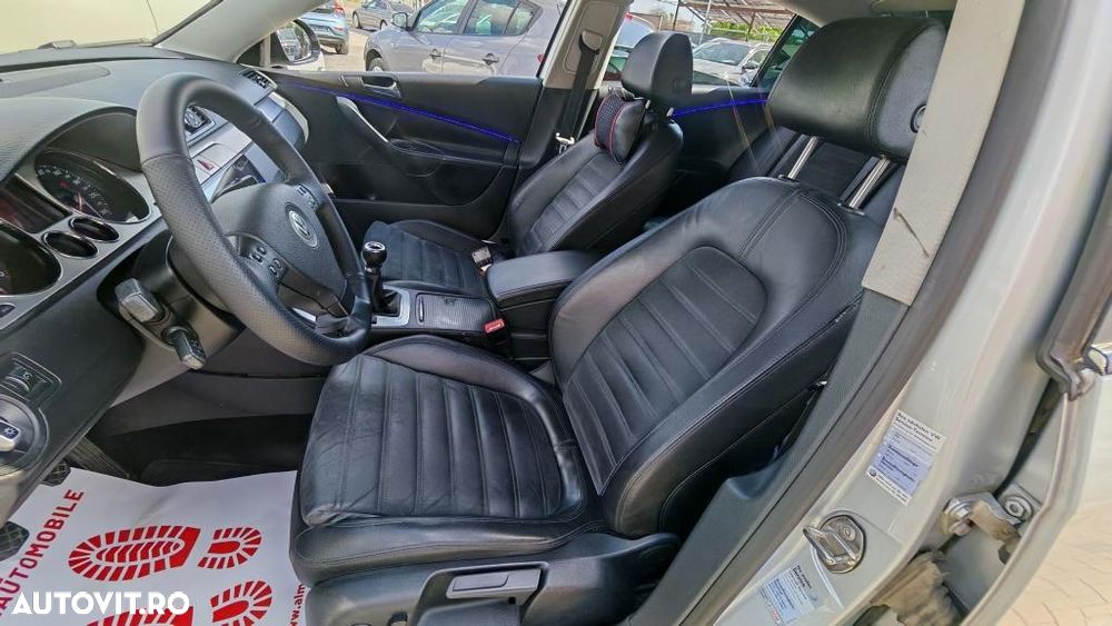 Volkswagen Passat 1.9 TDI DPF Highline - 9