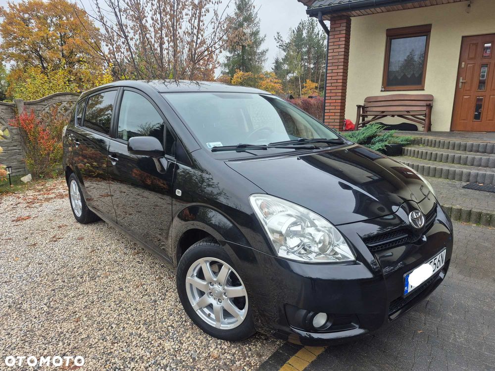 Toyota Corolla Verso - 3