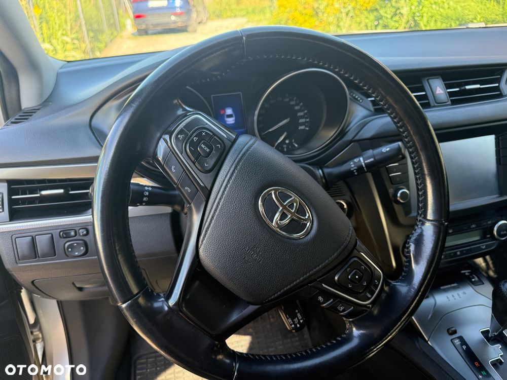 Toyota Avensis 1.8 Prestige MS - 9