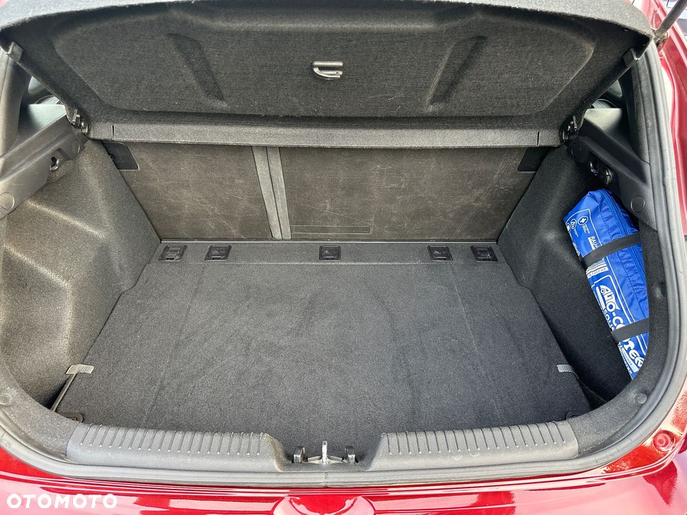 Hyundai i30 blue 1.4 Style - 28