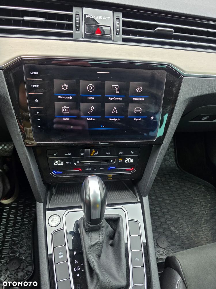 Volkswagen Passat 2.0 TDI SCR DSG 4Motion Business - 25