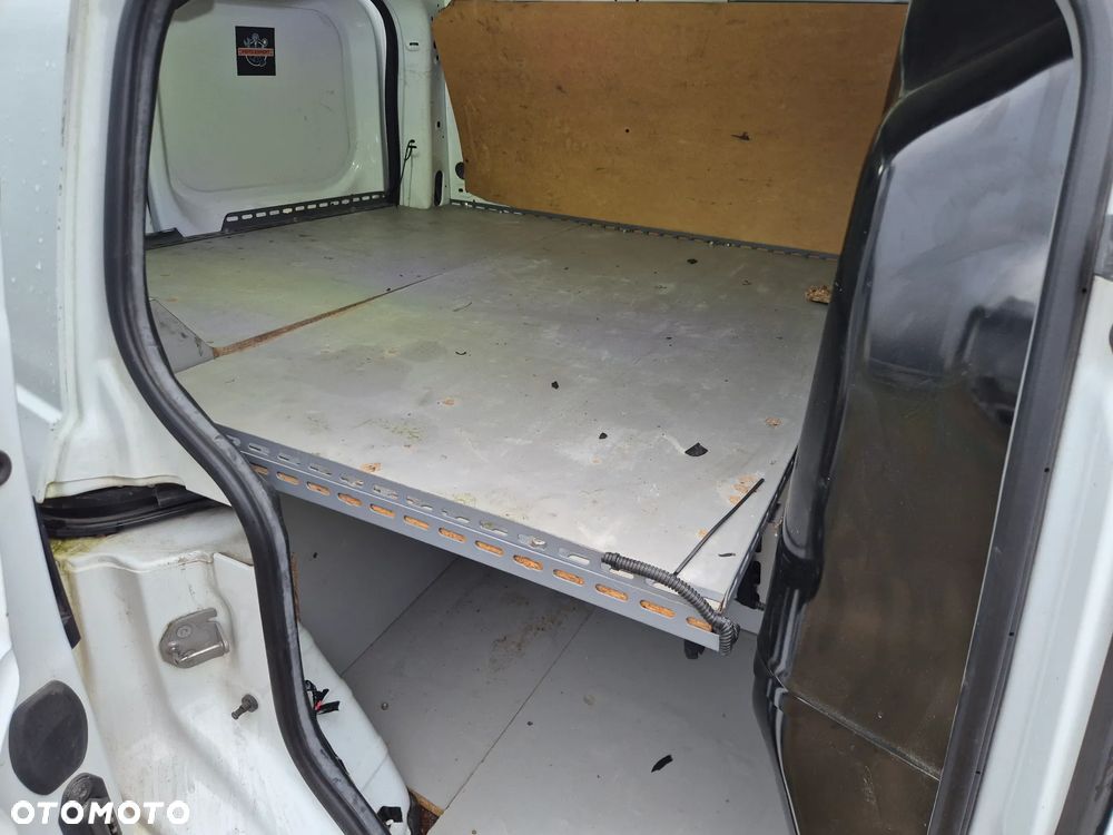 Ford Transit Courier - 5