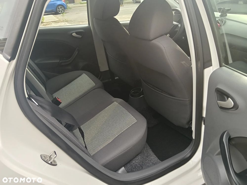 Seat Ibiza 1.4 16V Style - 24