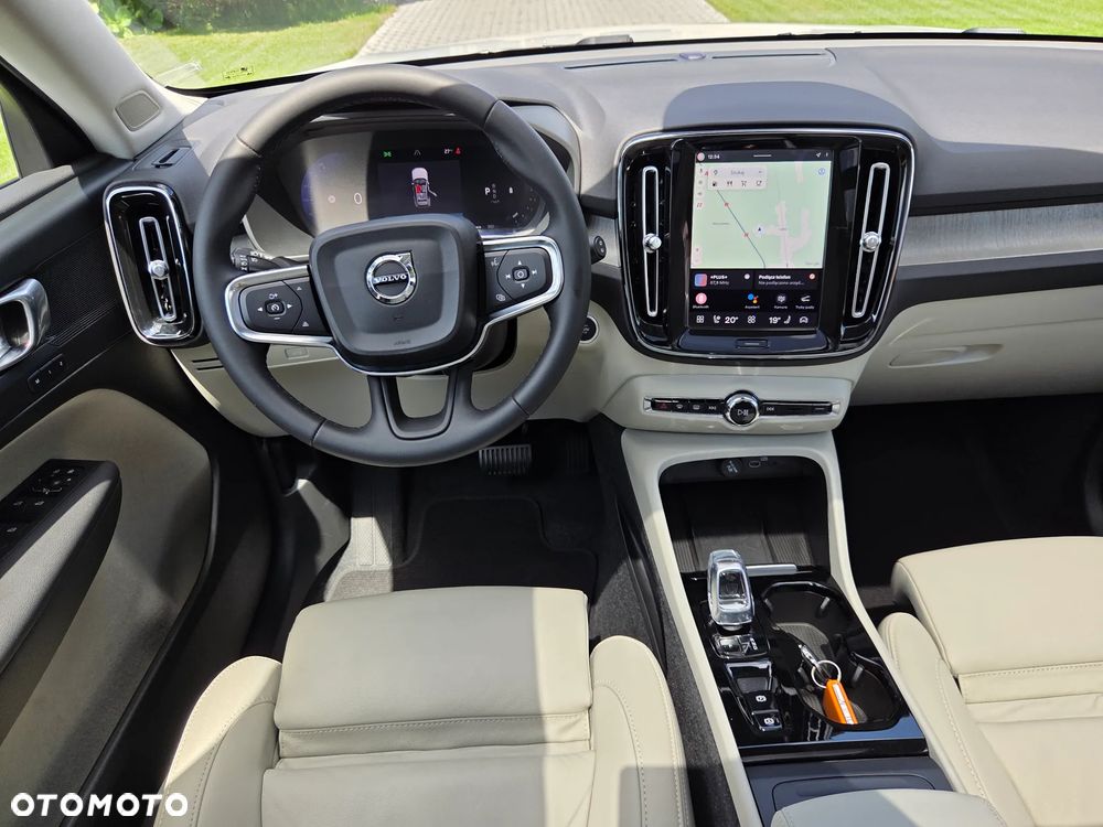 Volvo XC 40 B5 AWD Ultimate Dark - 23