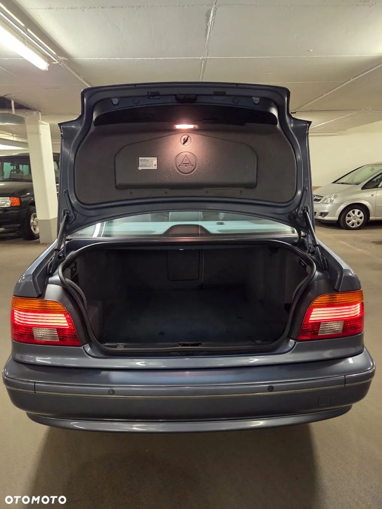 BMW Seria 5 - 8