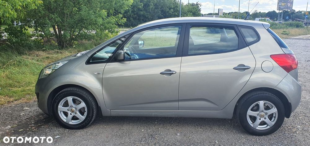 Kia Venga 1.4 M - 11