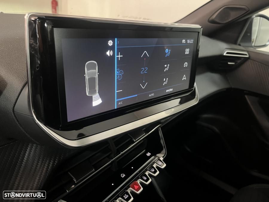 Peugeot 2008 1.2 PureTech Style - 16