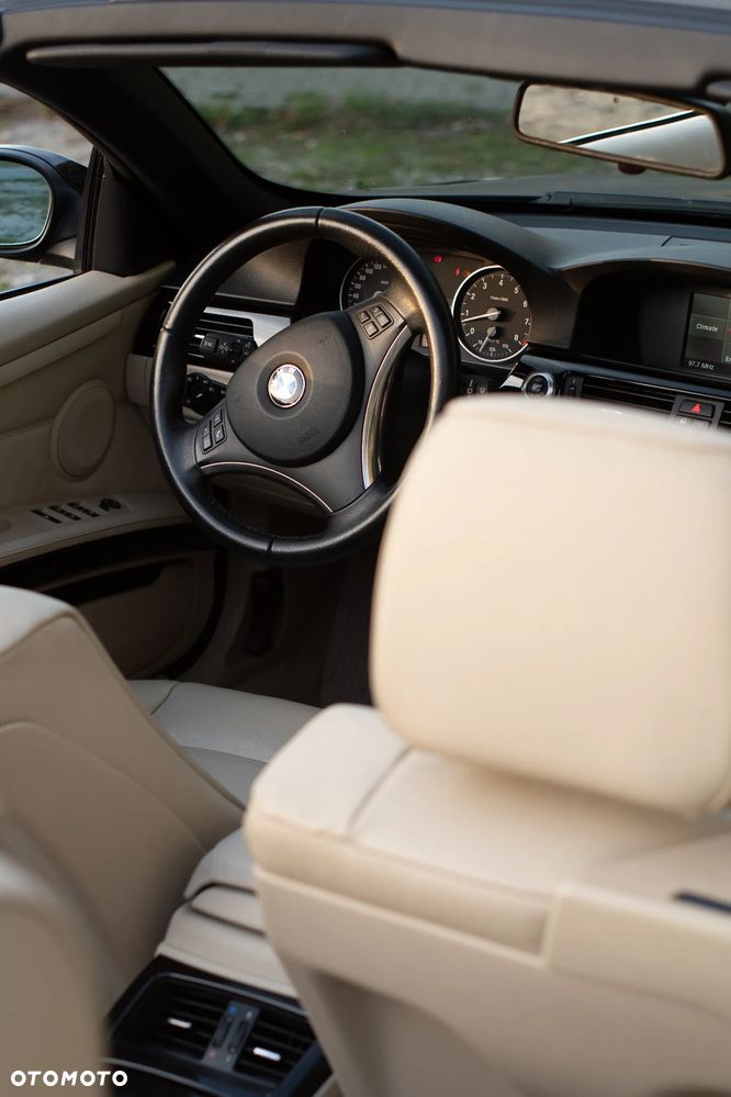 BMW Seria 3 325i - 15