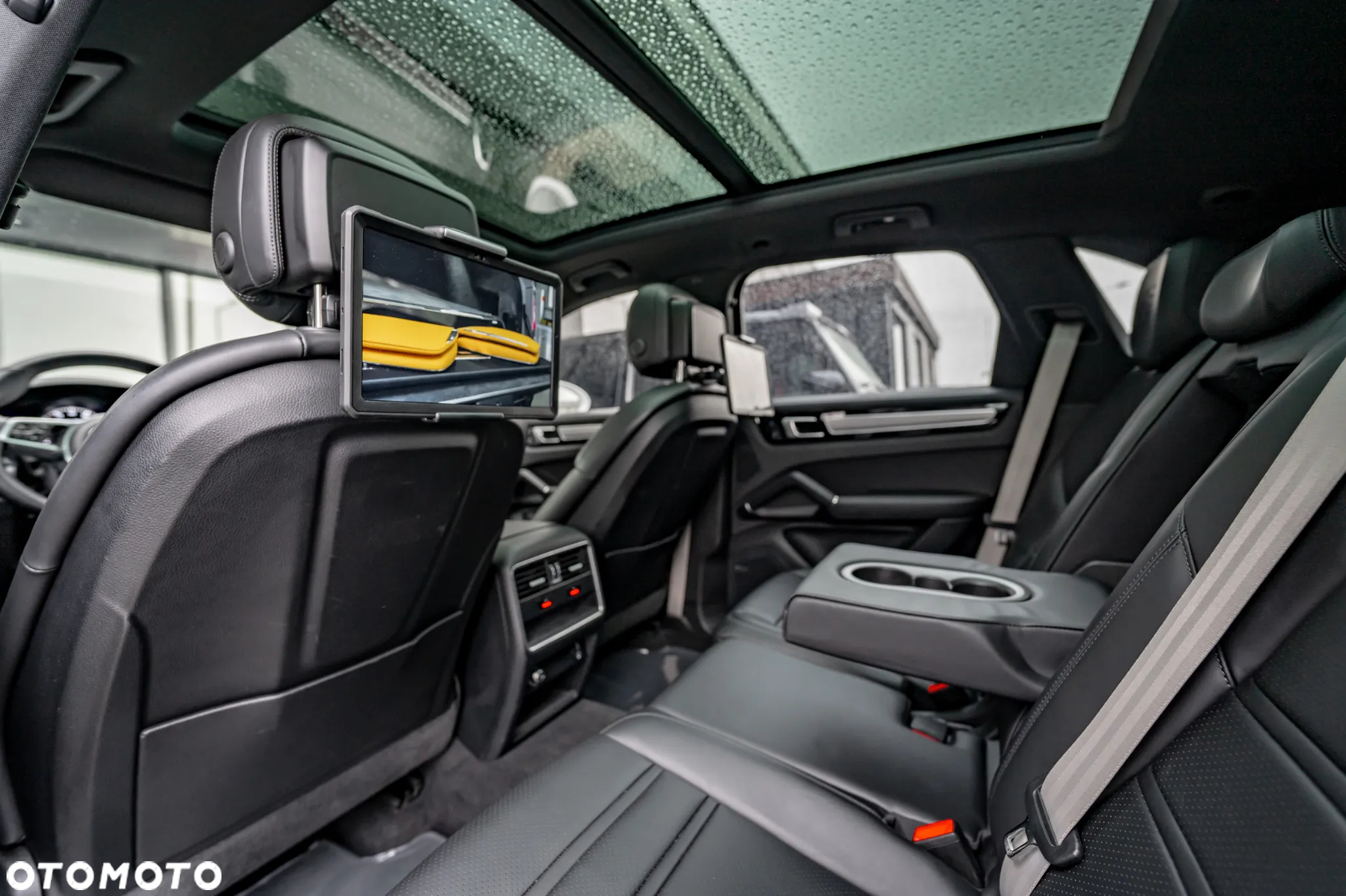 Porsche Cayenne - 31
