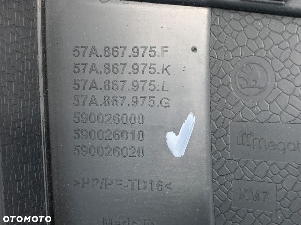 TAPICERKA KLAPY BAGAŻNIKA  SKODA KAROQ (NU7, ND7) 2017 - 2022 2.0 TSI 4x4 140 kW [190 KM] benzyna - 4