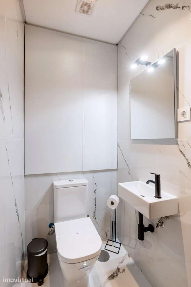 Apartamento com 1 quartos - localizado em Santo Ildefonso Porto - Grande imagem: 2/35