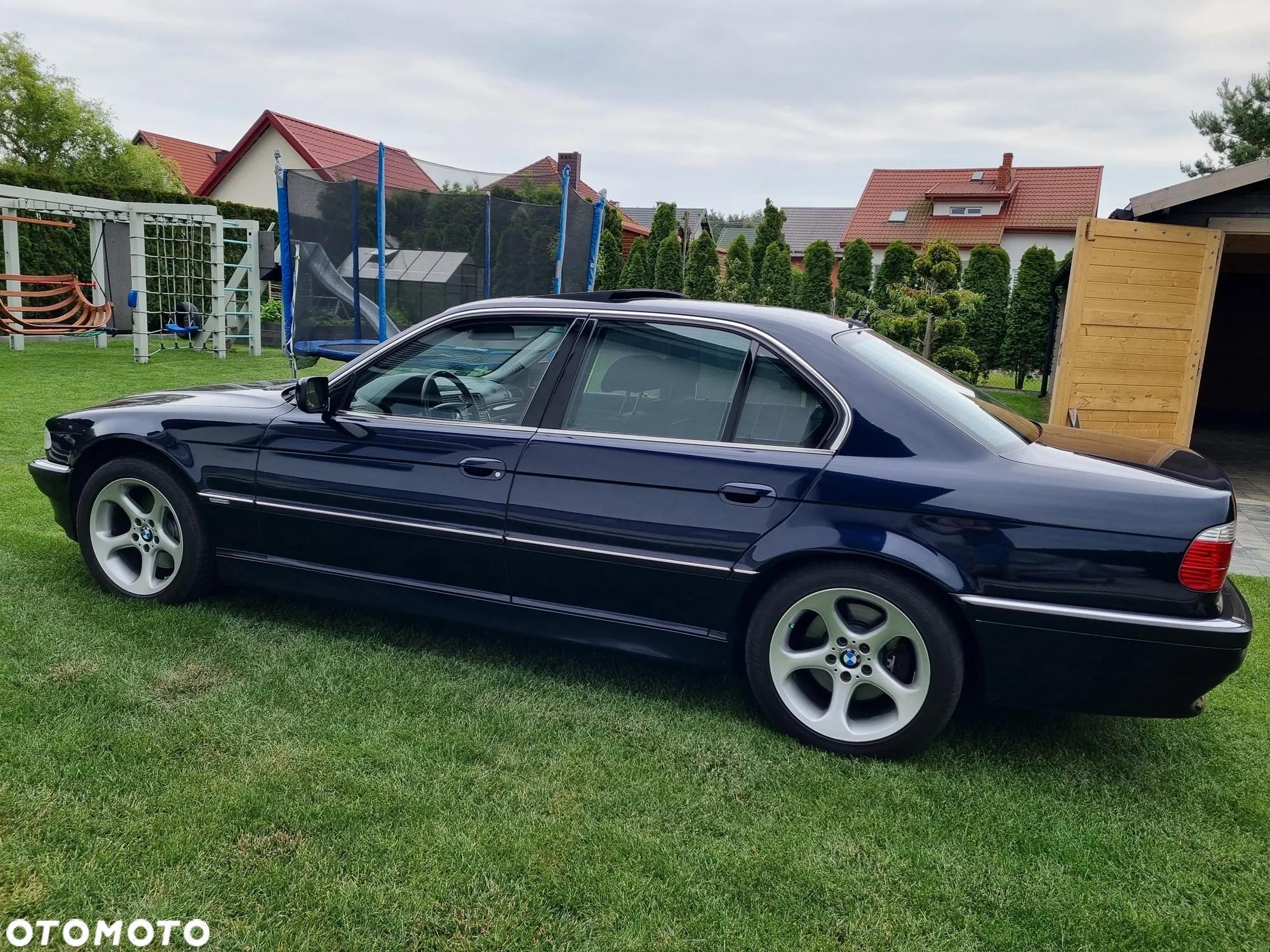 BMW Seria 7 750i - 5
