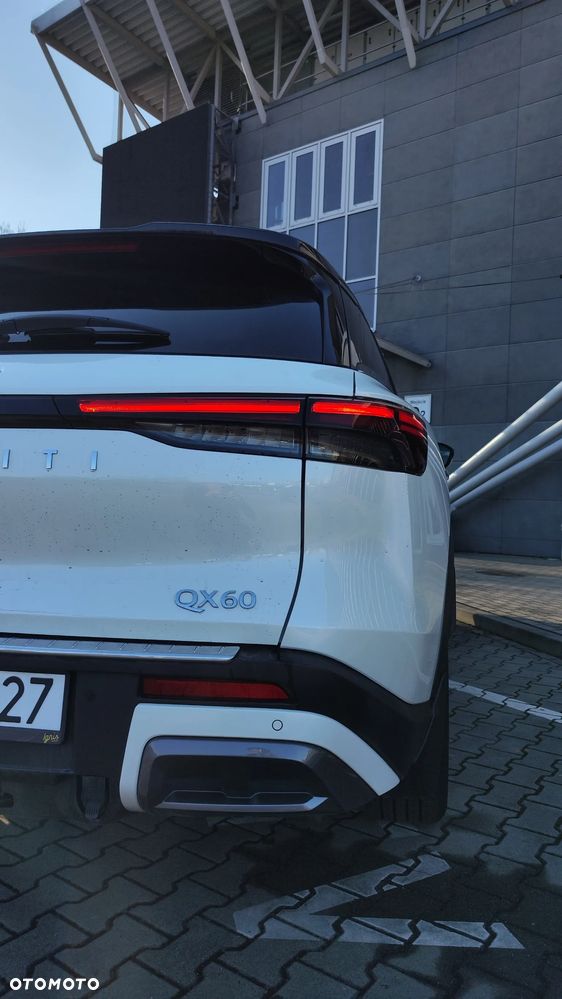 Infiniti QX60 - 11
