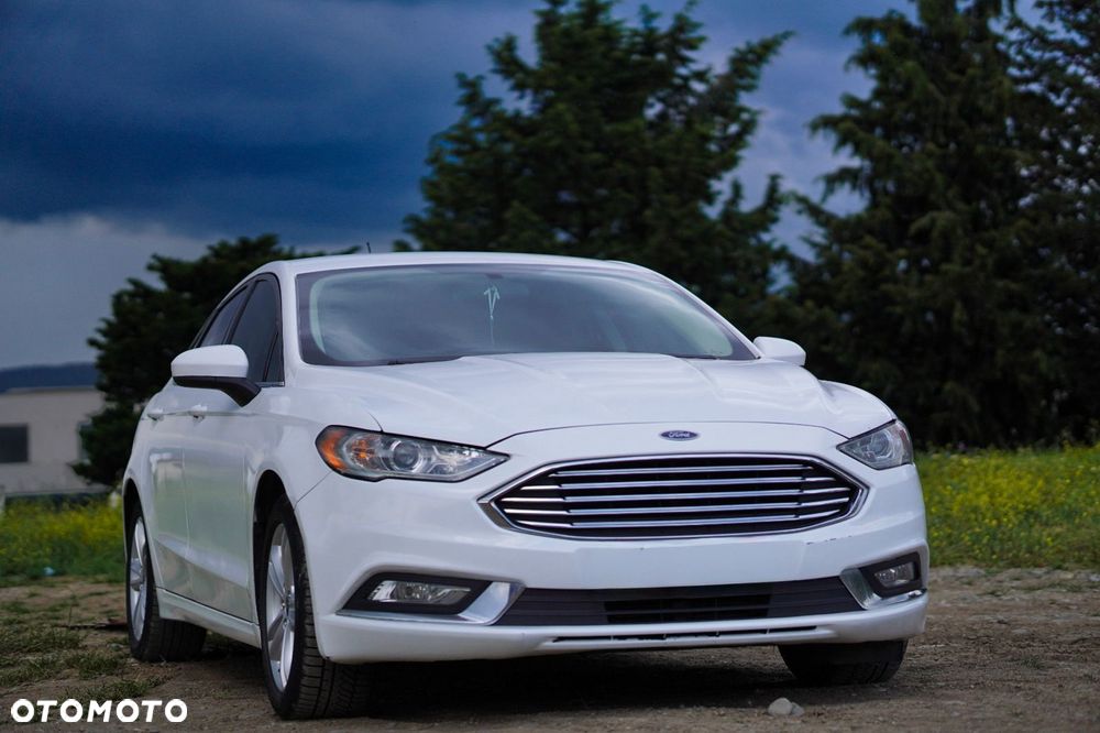 Ford Fusion - 2