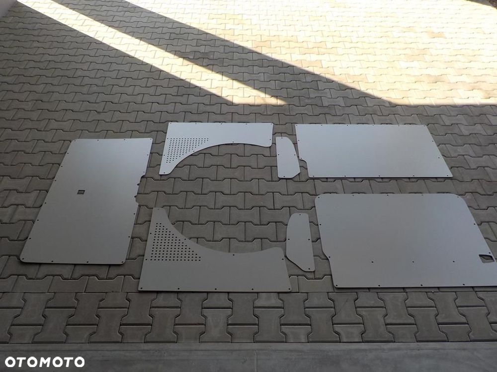 VW T5 TAPICERKA TAPICERKI BOCZKI TYŁ KRÓTKI NOWE - 1