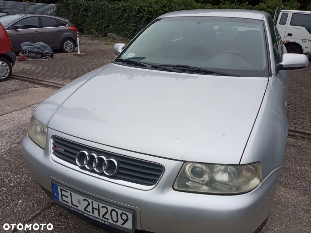 Audi A3 3-drzwiowe 1.6 FSI S Line Sportpaket plus