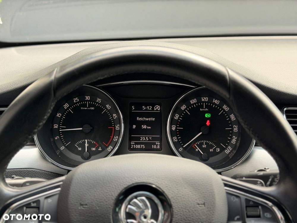 Skoda Superb 2.0 TDI DSG Ambition - 22