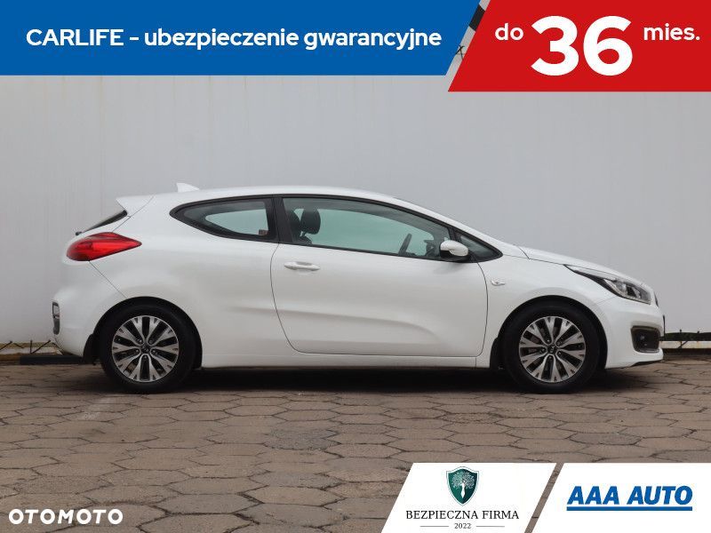 Kia Ceed - 8