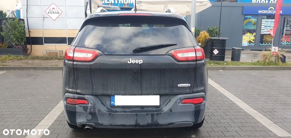 Jeep Cherokee - 5