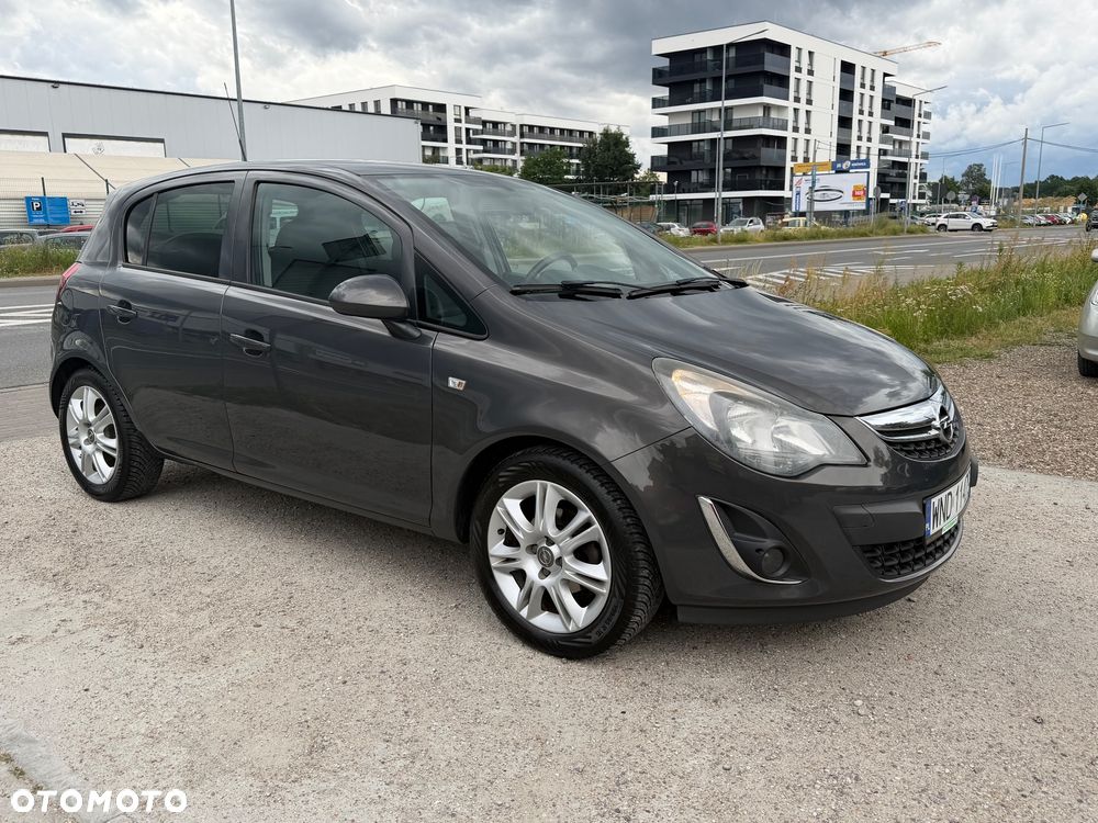 Opel Corsa 1.2 16V Cosmo - 3