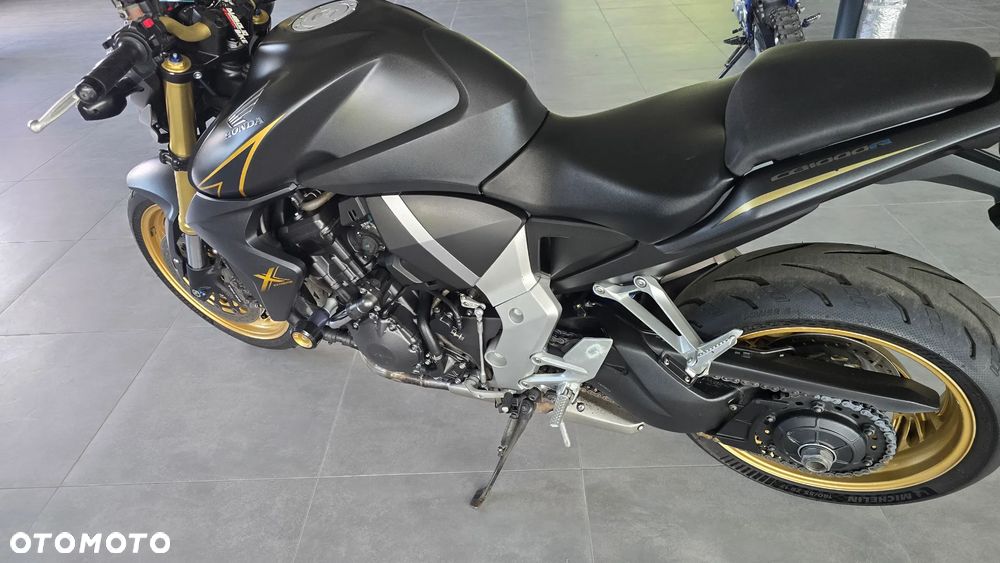 Honda CB - 11