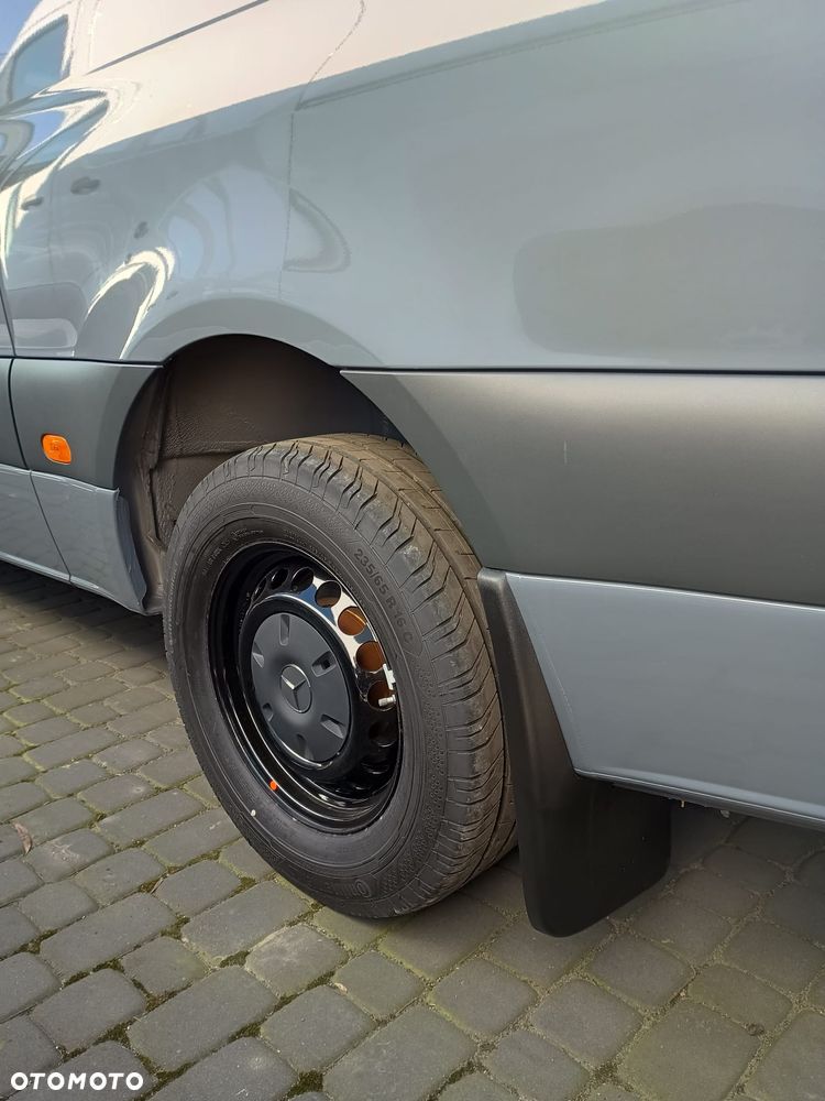 Mercedes-Benz Sprinter 317 Furgon średni - 13