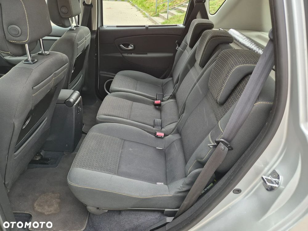 Renault Scenic 1.9 dCi Privilege - 13