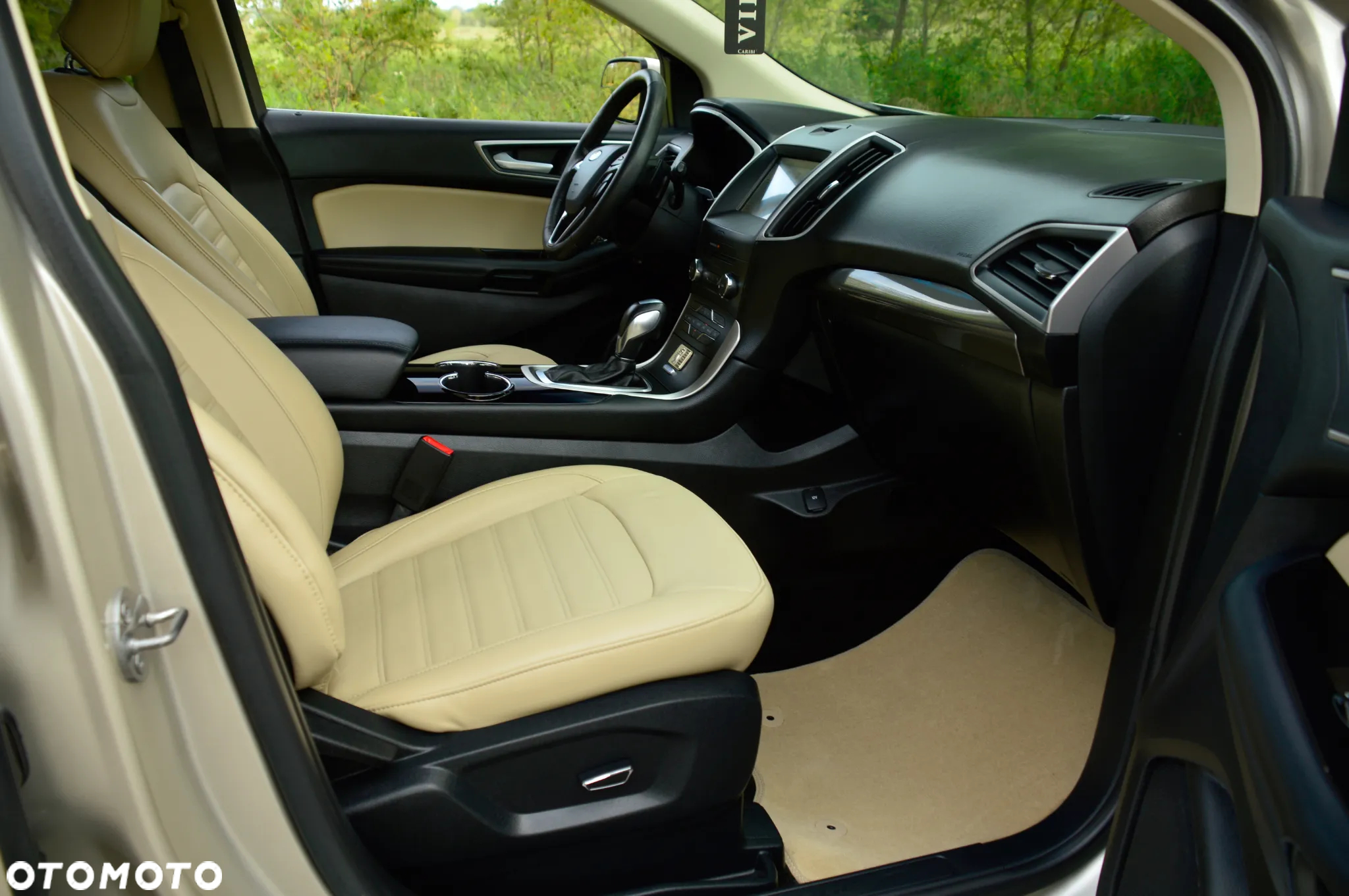 Ford Edge - 5