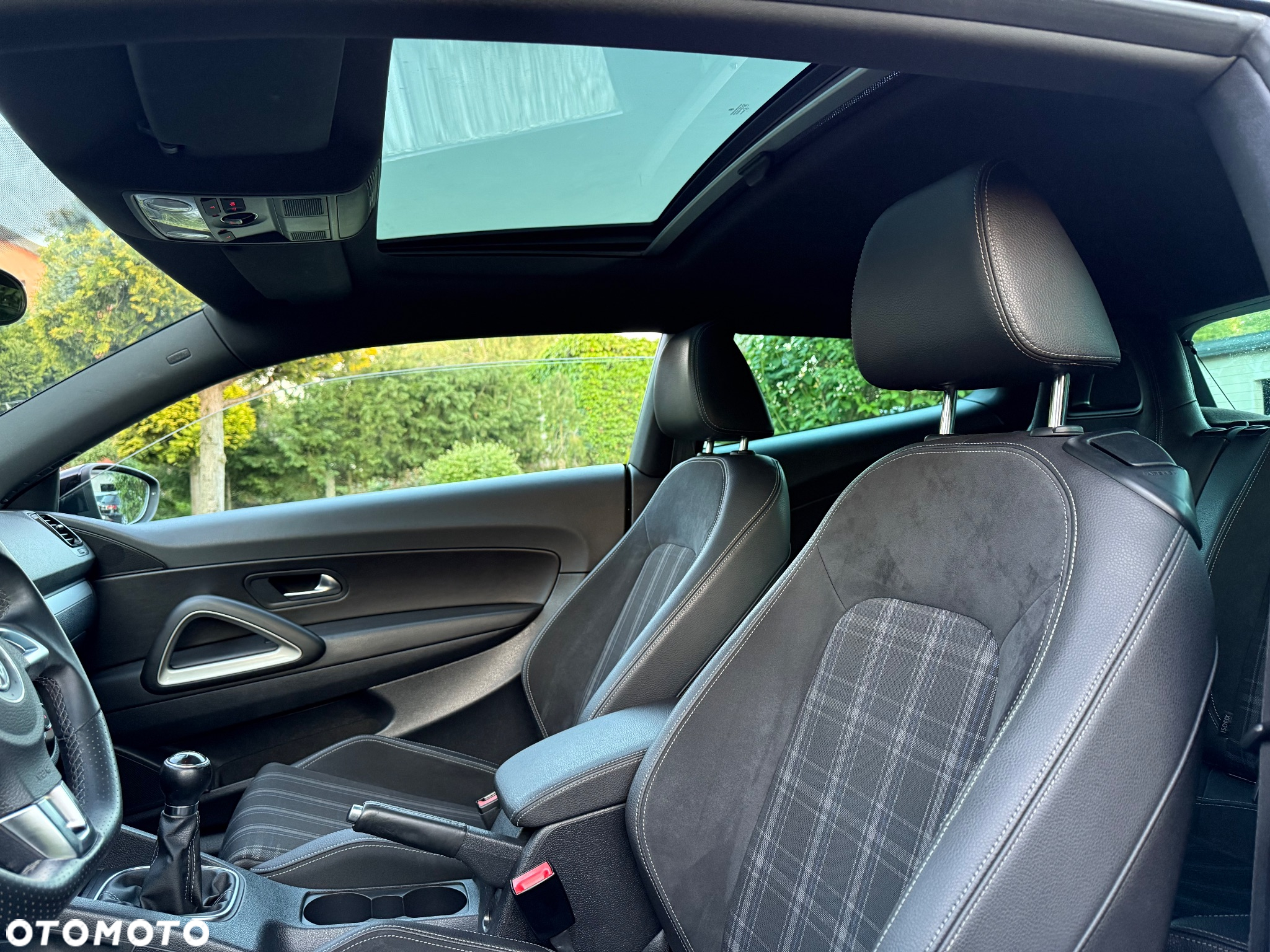 Volkswagen Scirocco 1.4 TSI BlueMotion Technology Edition - 35