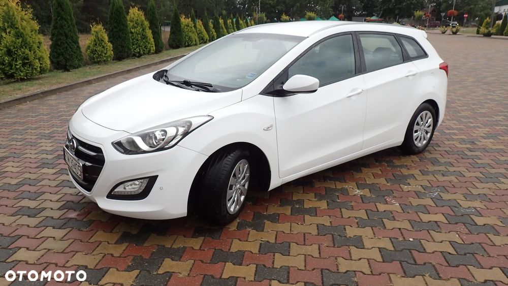 Hyundai i30 1.6 GDI Classic + - 1