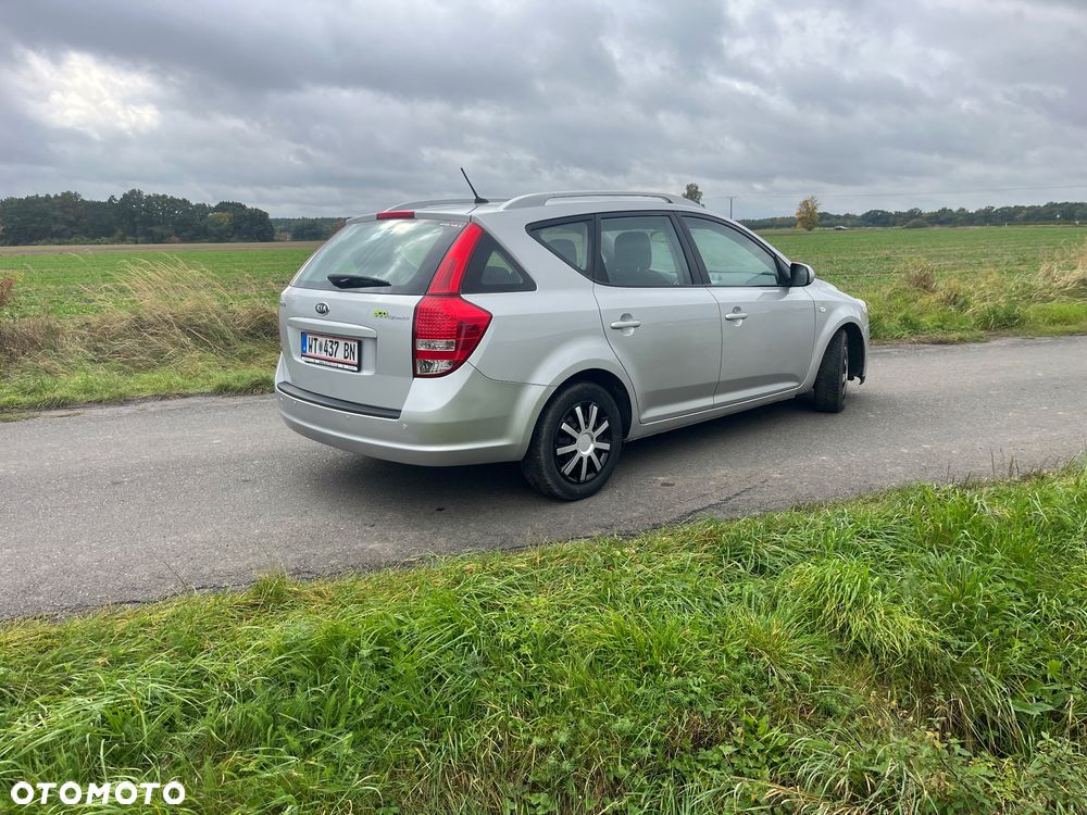 Kia Ceed - 19