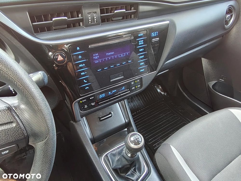 Toyota Auris 1.6 Classic Plus - 16