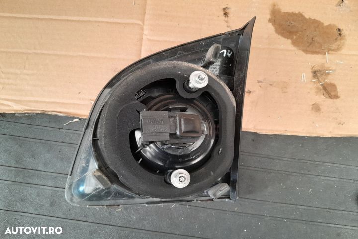Lampa / Tripla stop stanga pe hayon 5M0945093M 5M0945093M Volkswagen - 3