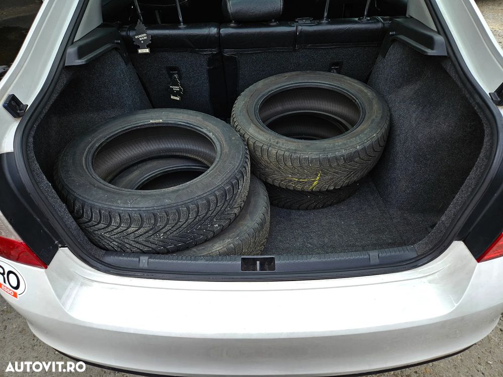 Skoda RAPID 1.6 TDI Edition - 11