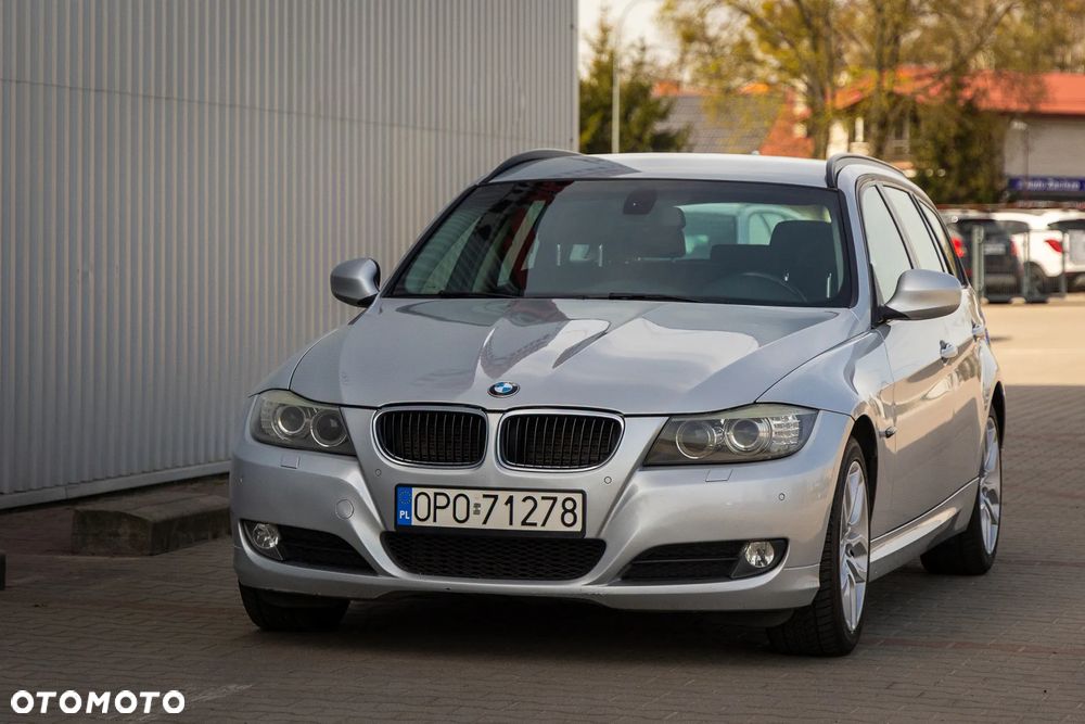 BMW Seria 3 318d DPF - 6