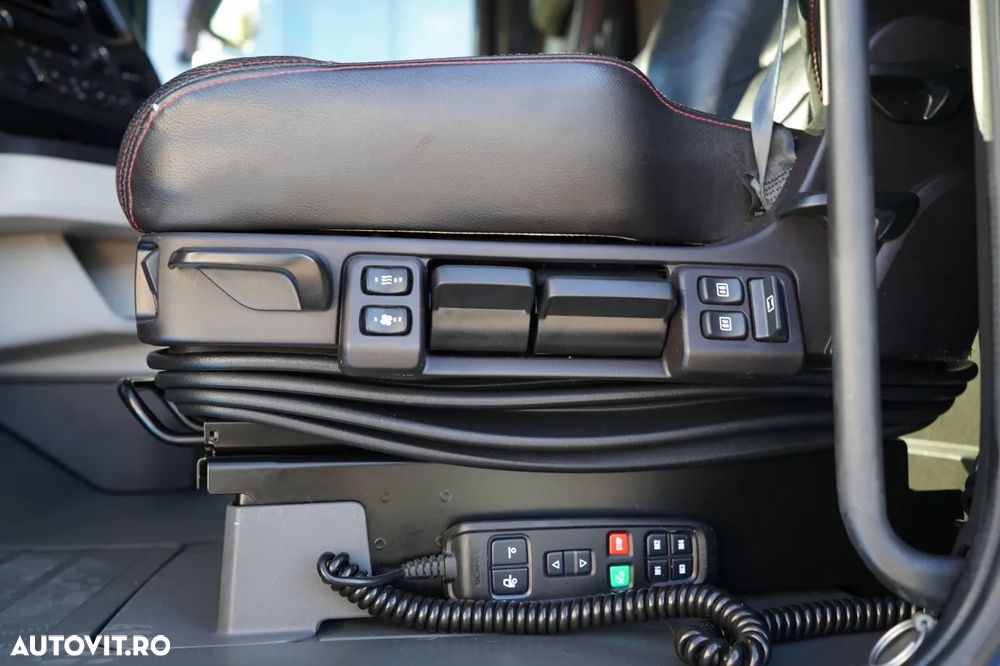 Scania S 520 / V8 / RETARDER / I-PARK COOL / COMPLET AIRMATIC / PIELE / ANVELOPE 100% - 23