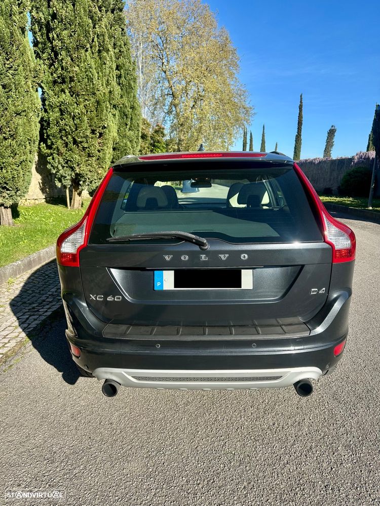 Volvo XC 60 2.0 D4 R-Design 139g Start/Stop - 6