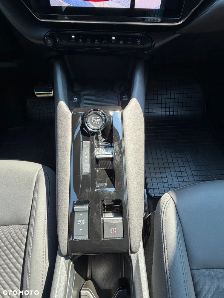 Alfa Romeo Junior 1.2 mHEV Ibrida Speciale eDCT - 15
