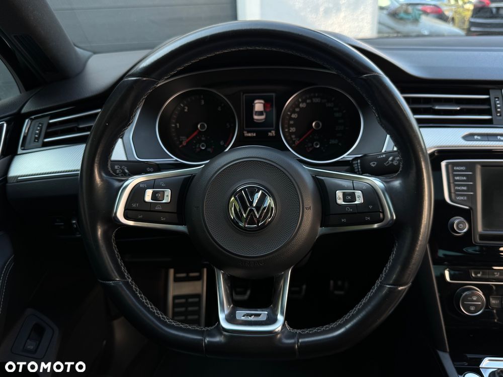 Volkswagen Passat 2.0 TDI (BlueMotion Technology) Highline - 16