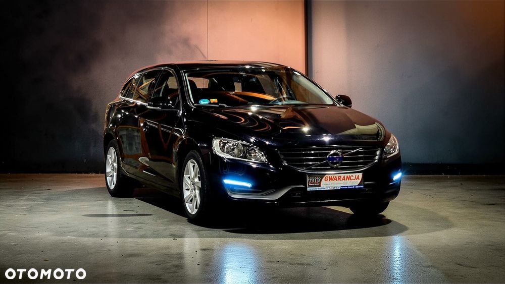 Volvo V60 D4 Drive-E Momentum - 34