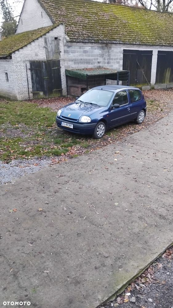 Renault Clio - 1